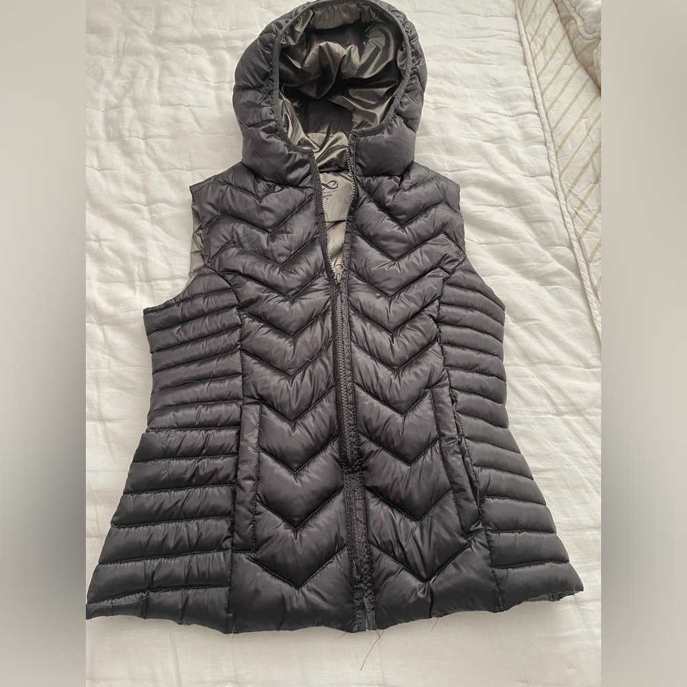 Blanc Noir Vest Brand New
